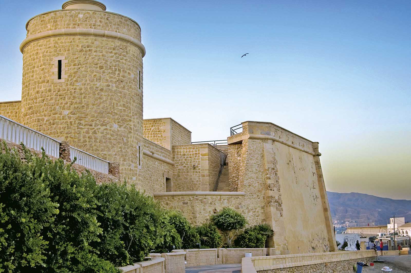 Zamek w Roquetas de Mar Castillo de Santa Ana